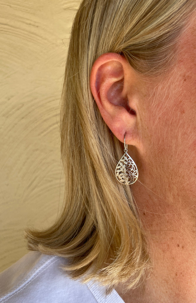 Teardrop Leaf Dangle Earrings