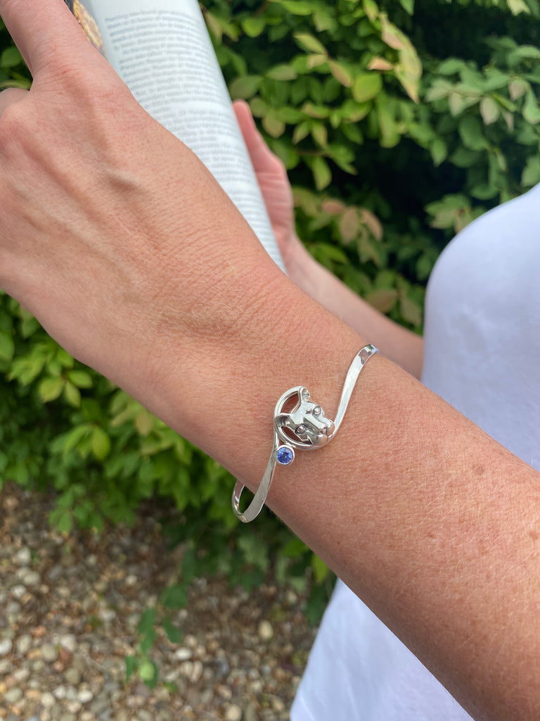 Curl Lion Head & Sapphire Bracelet