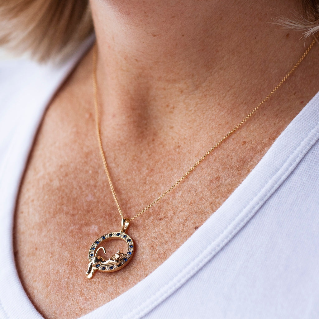 Penn State Lounging Lion Necklace Yellow Gold